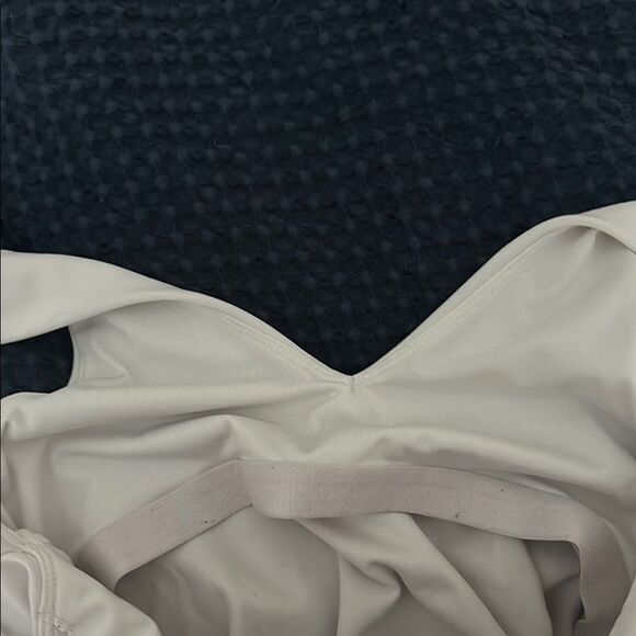 Amazon White Fitted Crop Tank Top - Picture 2 of 2